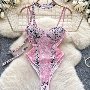 Body sexy en dentelle rose